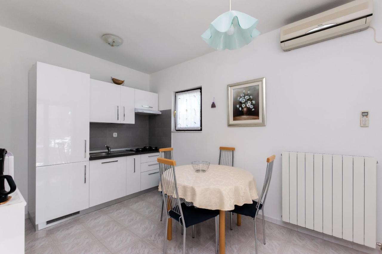 Apartments Anka Kampor Exteriér fotografie